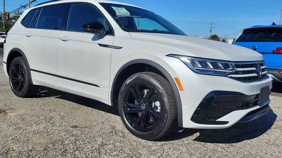 VOLKSWAGEN TIGUAN 4MOTION 2024 3VV8B7AX3RM020949 image